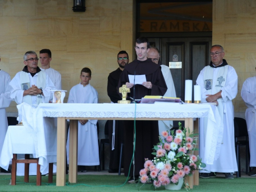 FOTO: Druga večer trodnevnice Maloj Gospi na Šćitu