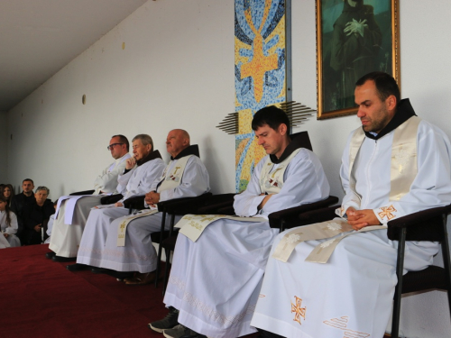 FOTO/VIDEO: Vanjska proslava sv. Franje u Rumbocima