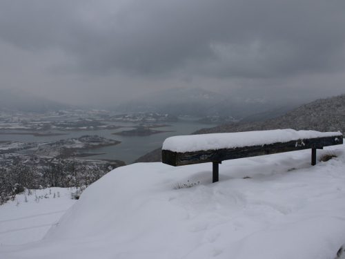 Stiže snijeg širom BiH, temperature će znatno pasti