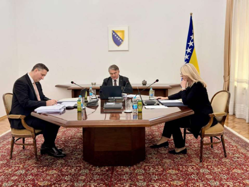 Predsjedništvo BiH jednoglasno usvojilo Proračun