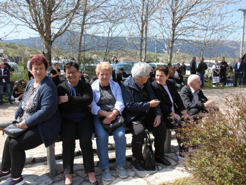 FOTO: Druženje Rumbočana i sv. misa na Zahumu