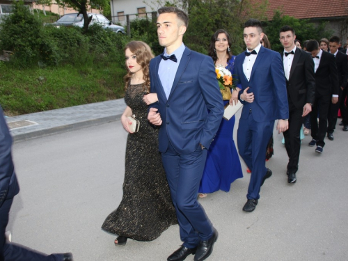 FOTO/VIDEO: Matura 2016. - Defile mladosti i ljepote na ulicama Prozora