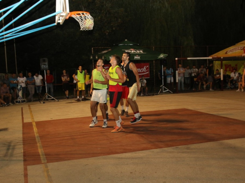 FOTO: Binvest Lubura pobjednik 14. Streetball turnira u Prozoru