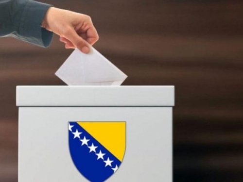 Izborni prag za državni parlament prešlo devet stranka iz FBiH i šest iz RS-a