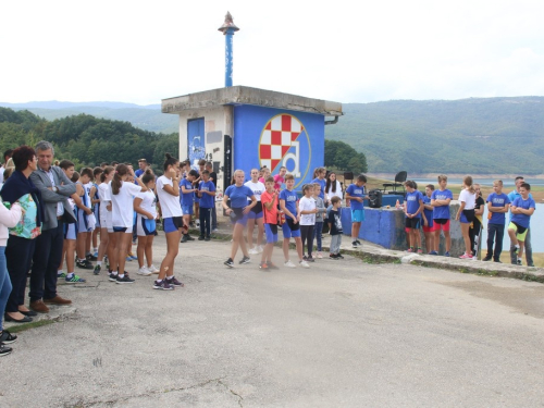 FOTO: Na Ramskom jezeru održana 8. veslačka regata