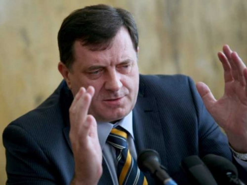 Dodik pozvao Srbe da napuste Sud BiH