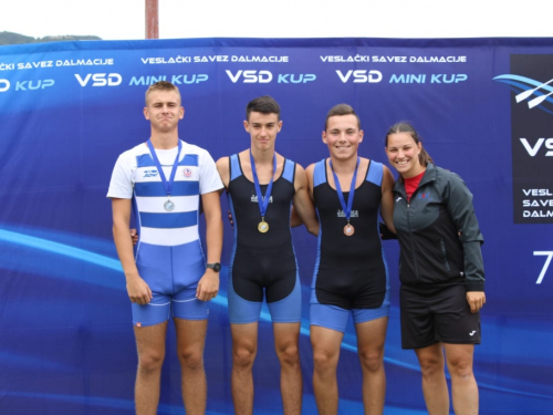 FOTO: Na Ramskom jezeru održana 10. veslačka regata