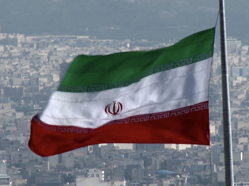 Zašto Iran stoji sam protiv Izraela i SAD-a dok druge muslimanske države biraju Washington