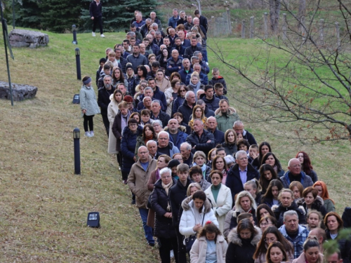 FOTO: Put križa kroz fratarski gaj na Šćitu