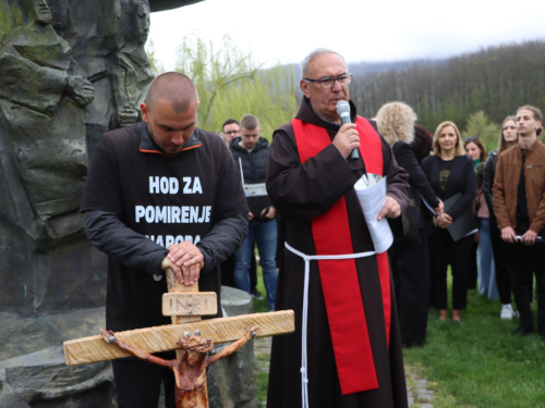 FOTO/VIDEO: Poruka mira stigla na Šćit: Josip Jelinić završio svoje hodočašće kroz BiH