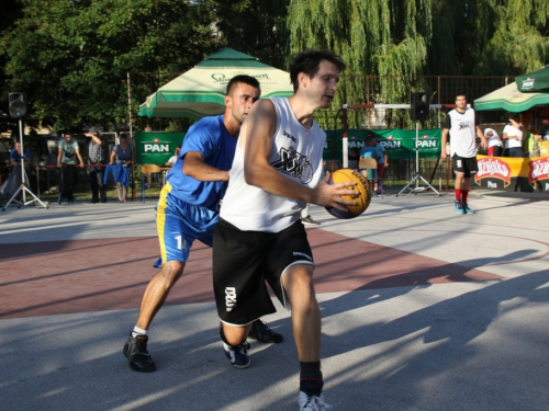 FOTO: ''General Vasilije Mitu'' iz Zagreba pobjednik 15. Streetball Rama