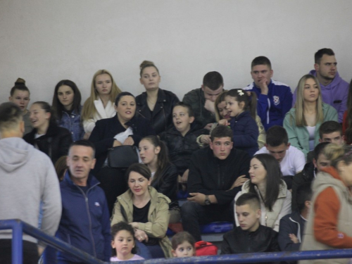 FOTO: Pogledajte atmosferu na tribinama na košarkaškom finalu između Rame i Čapljine