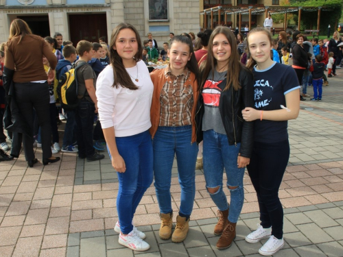 FOTO: Dani kruha i zahvalnosti za plodove zemlje u OŠ Marka Marulića Prozor