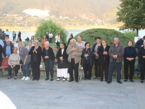 FOTO: Drugi dan trodnevnice na Šćitu - blagoslov prvašića i školskih torbi