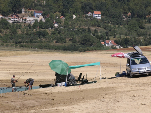 FOTO: Natjecanje SRS F BiH na Ramskom jezeru