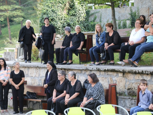 FOTO/VIDEO: Na Uzdolu obilježena 23. obljetnica stravičnog pokolja nad Hrvatima