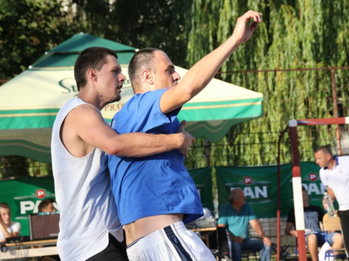 FOTO: ''General Vasilije Mitu'' iz Zagreba pobjednik 15. Streetball Rama