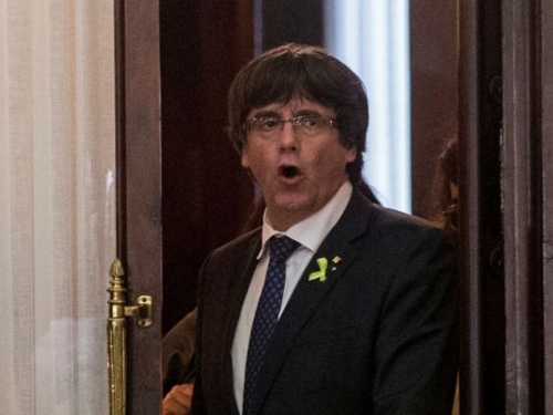 Puigdemont traži da mu se omogući povratak u Kataloniju