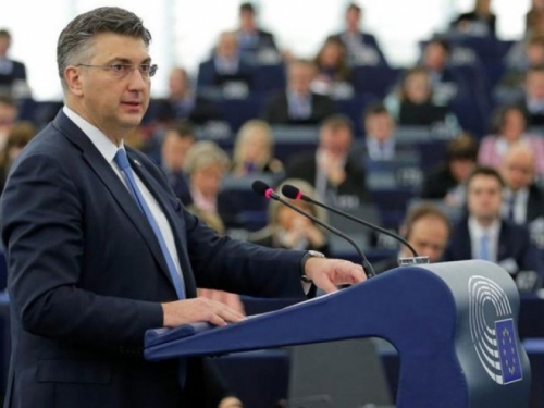 Ratna odšteta bit će tema razgovora s Vučićem