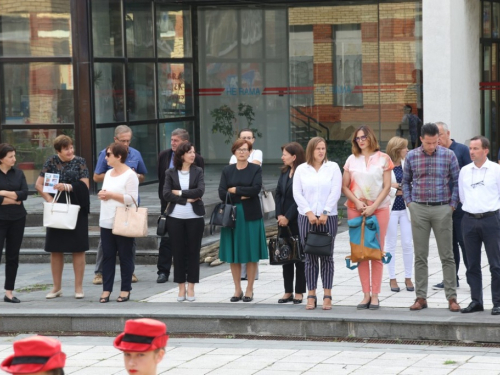 FOTO: Polaganjem vijenaca i svečanom sjednicom započelo obilježavanje Dana općine