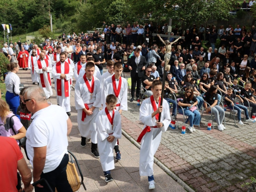 FOTO: Obilježena 29. obljetnica stradanja Hrvata na Uzdolu