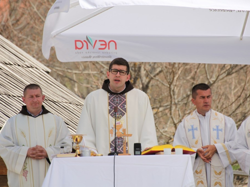 FOTO: Rumbočka fešta na Zahumu, proslavljen sv. Josip Radnik