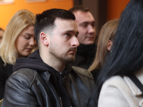 FOTO: Tečaj priprave za brak u župi Gračac