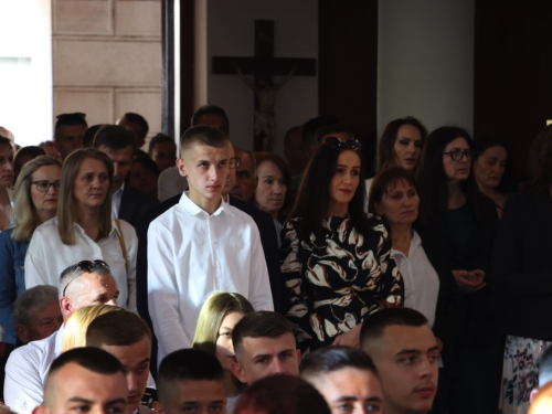 FOTO/VIDEO: Matura 2024. - Defile mladosti na ulicama Prozora