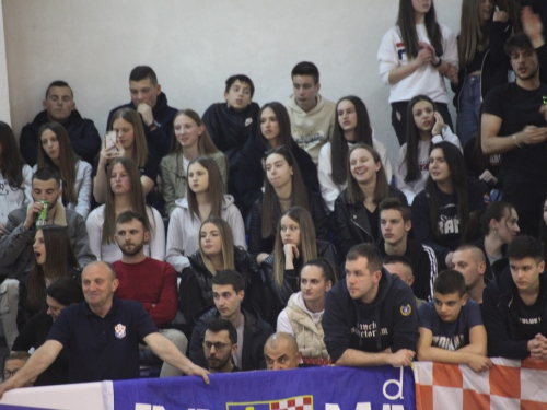 FOTO: Pogledajte atmosferu na tribinama na košarkaškom finalu između Rame i Čapljine