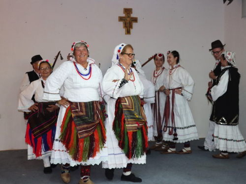 FOTO: Na Šćitu održana 5. kulturno-vjerska baština Hrvata BiH pod geslom ''Vratimo nadu zavičaju''