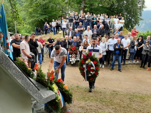 FOTO: Na Pomenu obilježena 27. obljetnica stradanja hrvatskih branitelja