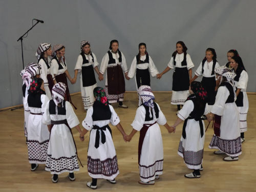 FOTO: 3. večer folklora u Prozoru - ''Običaje svoje zaboravit neću''
