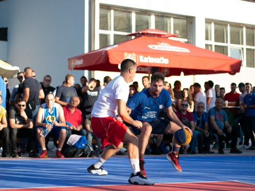 FOTO: Ekipa ''La Pont'' pobjednik 18. Streetball Rama 2020.