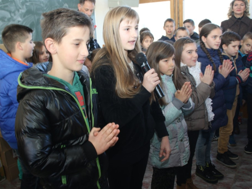 FOTO: Sv. Nikola radosno dočekan i u župi Rama Šćit