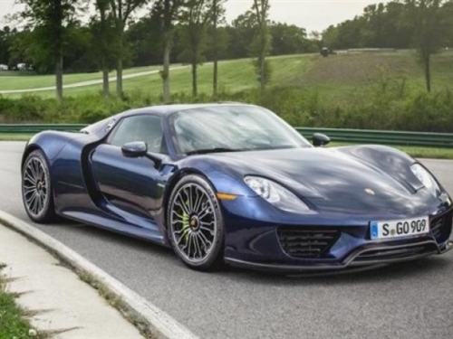Porsche radnicima daje 8600 eura bonusa