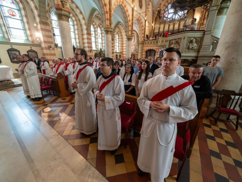 FOTO: Vlč. Marin Petrović iz Prozora zaređen za svećenika
