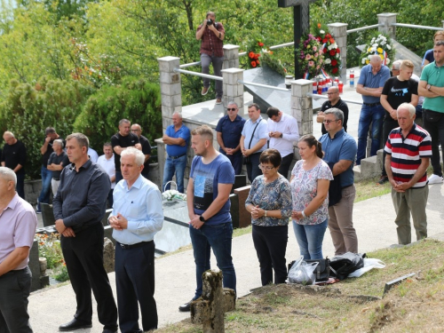 FOTO: Obilježena 28. obljetnica stradanja Hrvata na Hudutskom