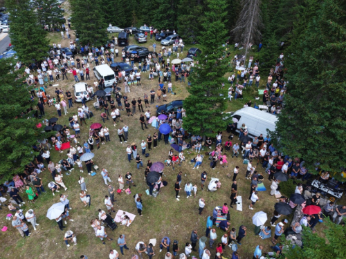 FOTO/VIDEO: Tisuće vjernika na Kedžari proslavilo 'Divin dan'