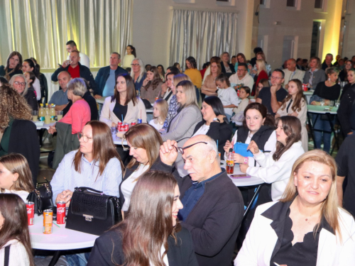 FOTO: Čarolija etno zvuka: ''Čuvarice'' oduševile publiku u Prozoru