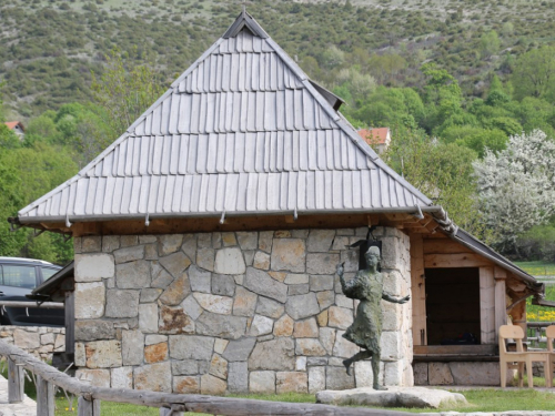 FOTO: Rumbočka fešta na Zahumu, proslavljen sv. Josip Radnik