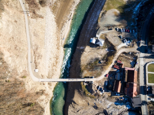 FOTO/VIDEO: Jablaničko jezero povuklo se iz Donje Rame