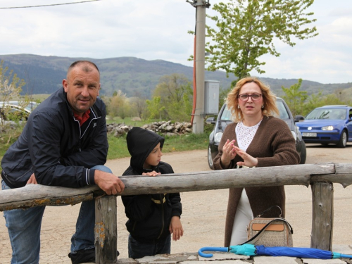 FOTO: Druženje Rumbočana i sv. misa na Zahumu