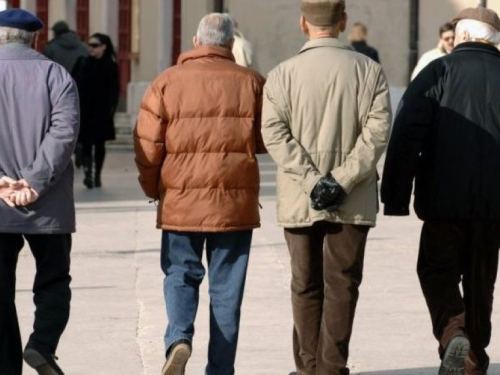 Novi zakon donosi povećanje mirovina, ali i iznenađenje za buduće umirovljenike