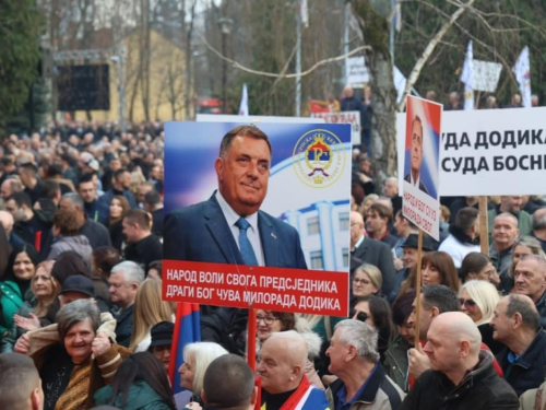 Gradonačelnik Banje Luke ruga se Dodikovom skupu: ''Ostao mu je samo Zmaj od Šipova''