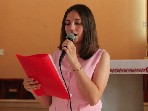 FOTO: U Prozoru održan dječji festival 'Djeca pjevaju Isusu'