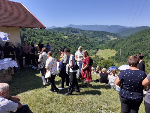 FOTO: Petrovo na Vrdolu, župa Uzdol