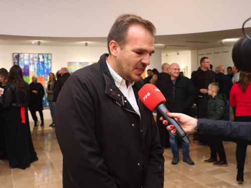 FOTO: Svečano otvorena Galerija Franjevačkog samostana Rama Šćit