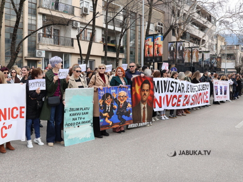 Zdravstveni radnici na ulicama Mostara: Najavljene blokade i šatori