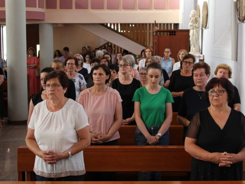 FOTO: U župi Prozor započela trodnevnica