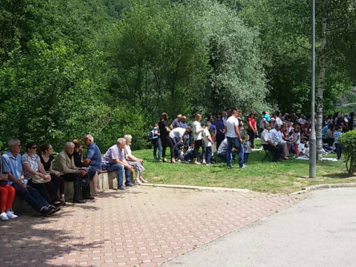 Župa Gračac: Vanjska proslava sv. Ante